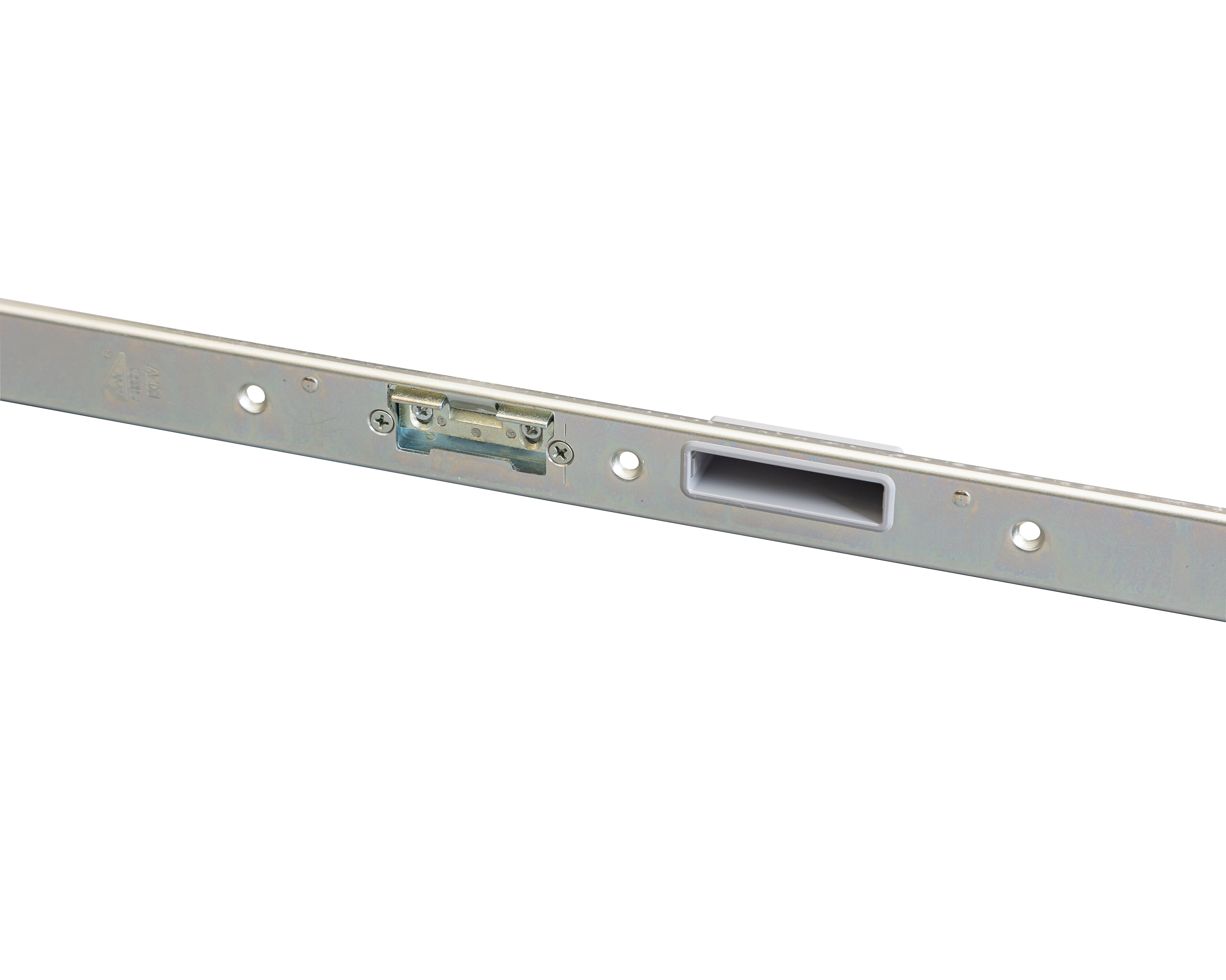 3482301 Рейка ответная KFV левая B001 (для профиля Rehau 80). Рис. 3