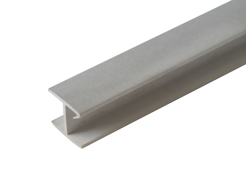 Соединитель 180гр цоколя ПВХ, алюминий 546, L=660мм FIRMAX. Рис. 1