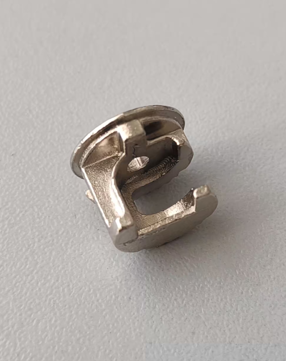 AA15 Эксцентрик OLKEA D11.5x11 мм, для плит 12 мм, цинк, никель. Рис. 3 AA15 Эксцентрик OLKEA D11.5x11 мм, для плит 12 мм, цинк, никель. Рис. 3