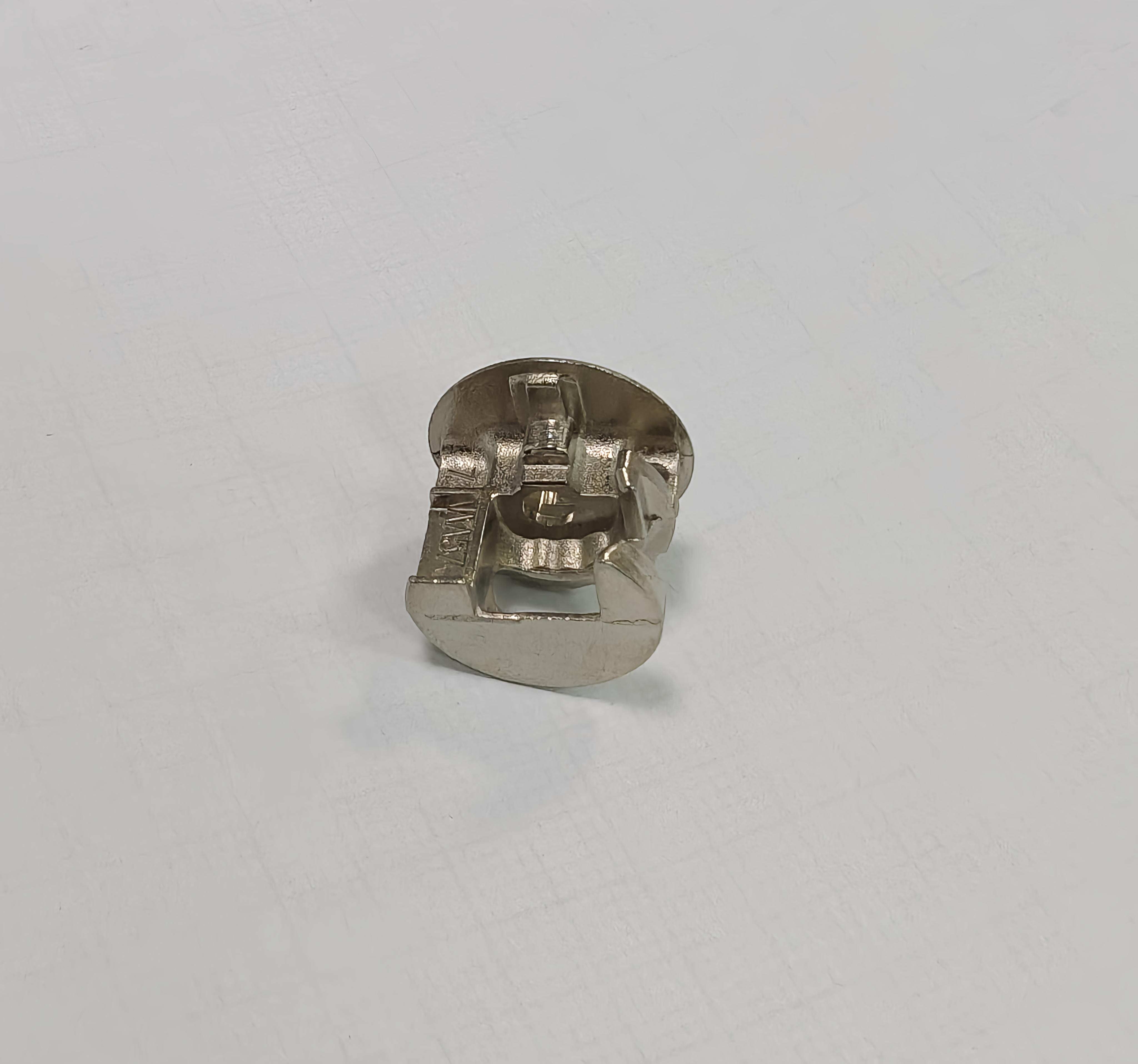 FIRMAX Эксцентрик D15x12 мм, для плит 16 мм, с буртиком, никелированный.. Рис. 3
