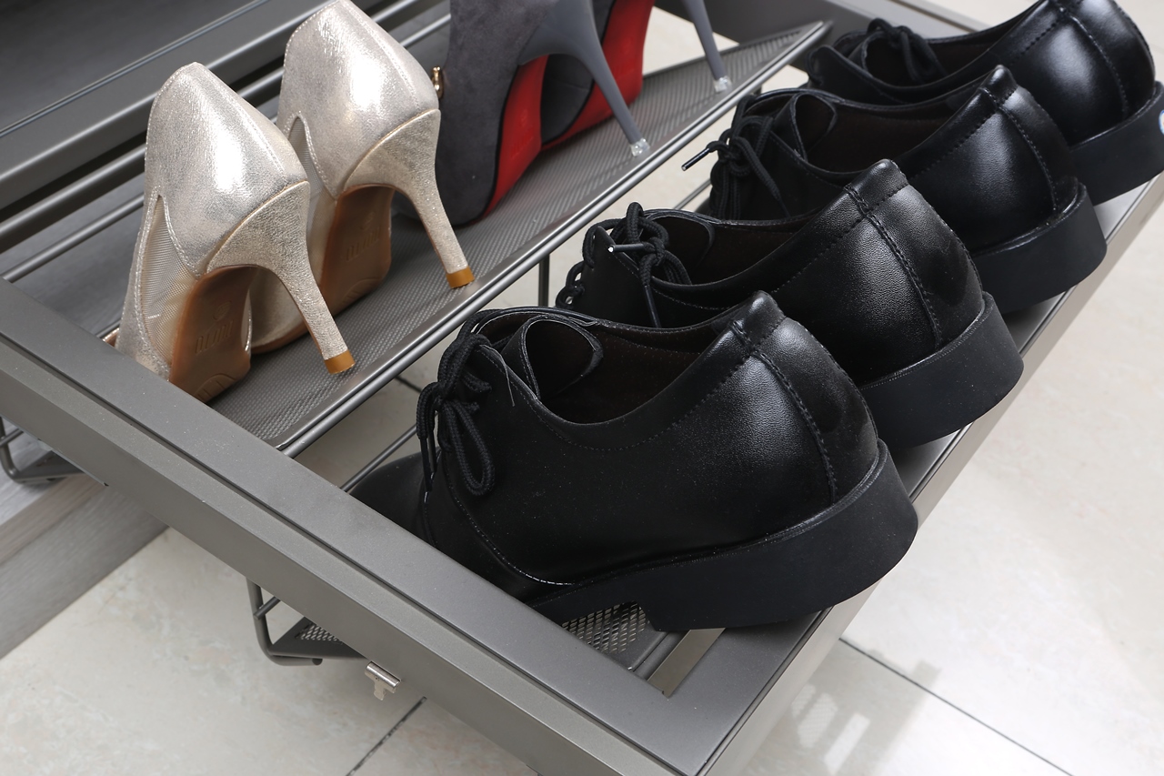 FIRMAX Выдвижная обувница в базу 900 мм, 864х420х160 (ШхГхВ), серый. Рис. 3