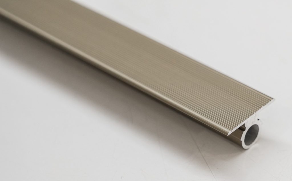 FM206 Корректор фасада под сквозную фрезеровку, L=1600-2000 мм, бронза, FIRMAX.. Рис. 1 FM206 Корректор фасада под сквозную фрезеровку, L=1600-2000 мм, бронза, FIRMAX.. Рис. 1