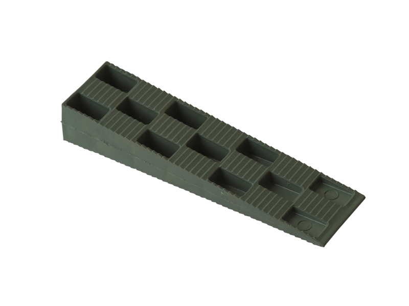 Клин монтажный Bauset 115х30х19. Рис. 1