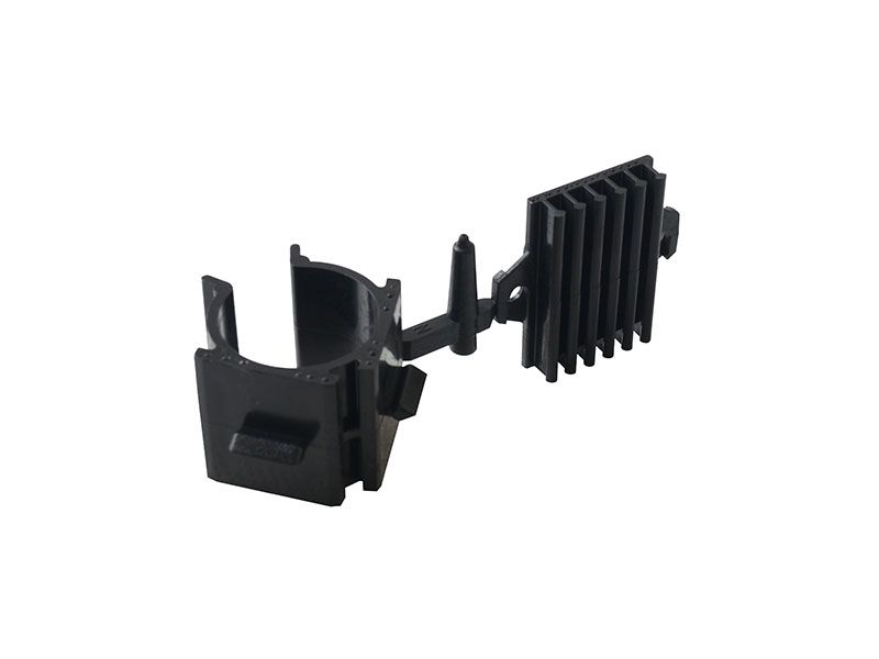 Клипса для ножек под цоколь ДСП, пластик, черный. Рис. 3