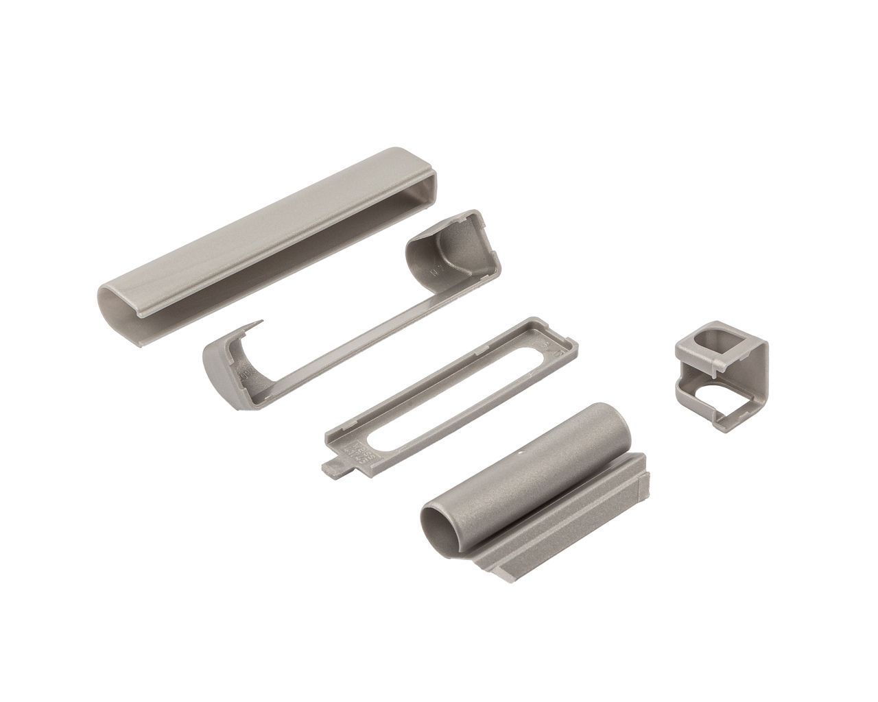 Комплект накладок для нижней и верхней петли на коробке ПВХ, серебро RAL9022. Рис. 3 Комплект накладок для нижней и верхней петли на коробке ПВХ, серебро RAL9022. Рис. 3