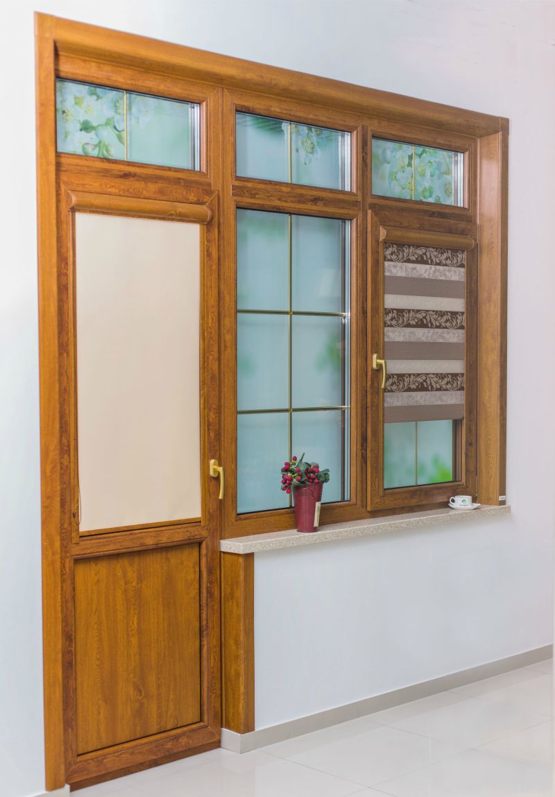 Крышка угловая Qunell U-81 золотой дуб (Renolit 2178-001). Рис. 2