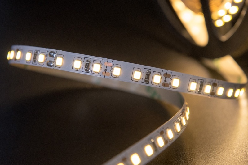 Лента светодиодная 2835/120, 12V, 5м, нейтральный белый 4000К, IP20, 9.6W/м. Рис. 3