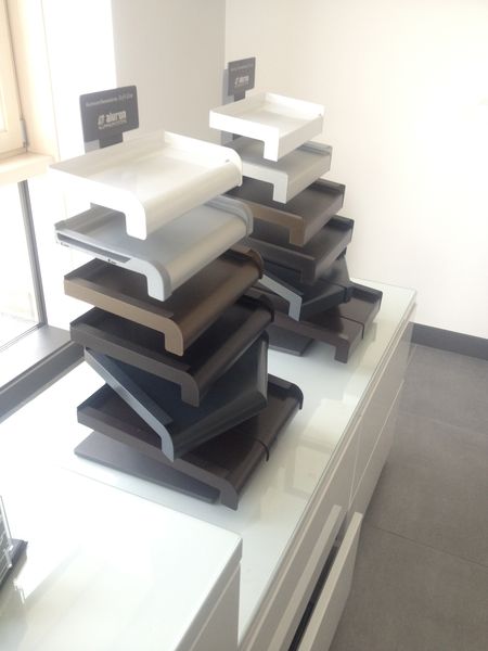 Образец отливов Classic/ширина 150мм/длина 200мм/5 цветов (C33; C34; C0; RAL9016; RAL8018; RAL7026). Рис. 1