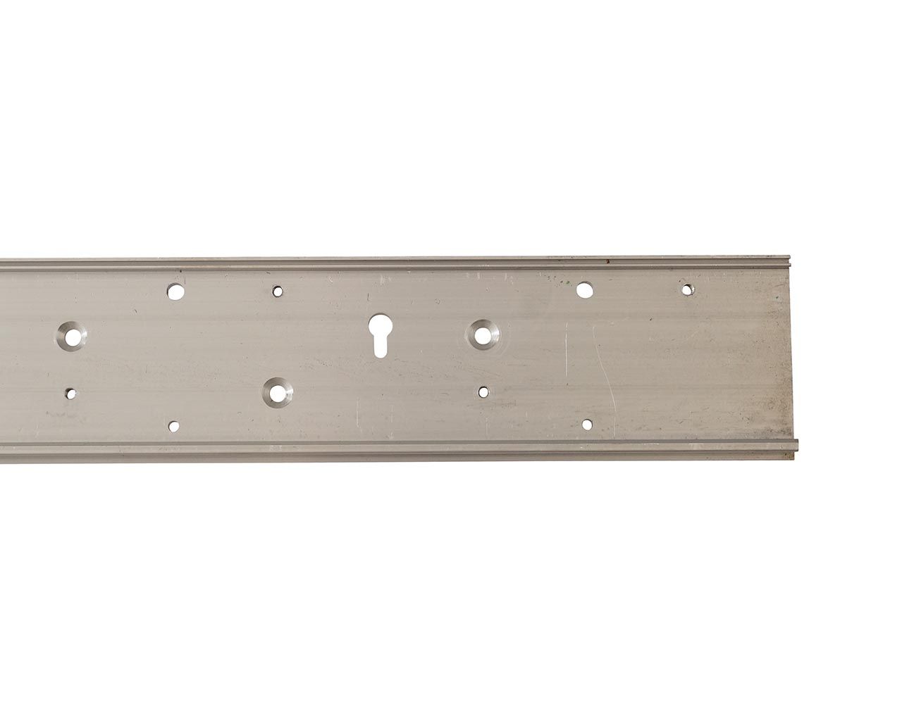 Пластина монтажная 3125 мм неокрашенная, 25505107120. Рис. 3