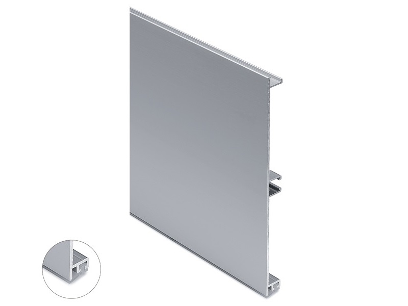 Плинтус цокольный, H=150 мм, L=4100 мм, алюм., гладкий. Рис. 1