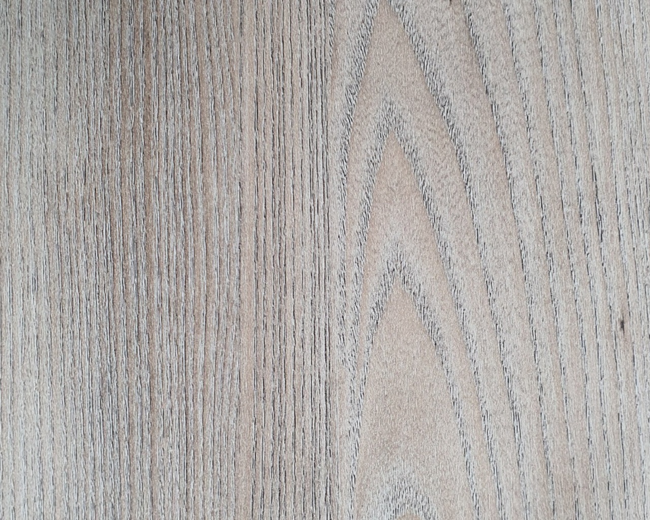 Плита МДФ AGT 1220*18*2800 мм, инд. упаковка, дуб орландо 3040, обратная сторона пустынный серый. Рис. 1