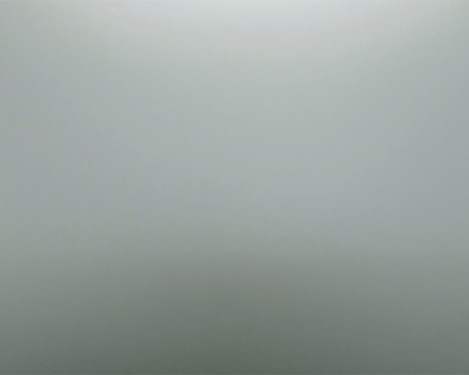 Плита МДФ AGT 1220*18*2800 мм, инд. упаковка, матовый спектрум голубой 6025, обратная сторона светло-серый. Рис. 1