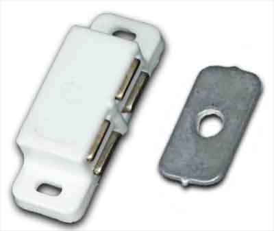 Защелка магнитная бел.. Рис. 1