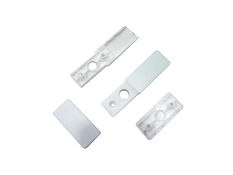 Розетка прямоугольная  белая  RAL9010. Рис. 2