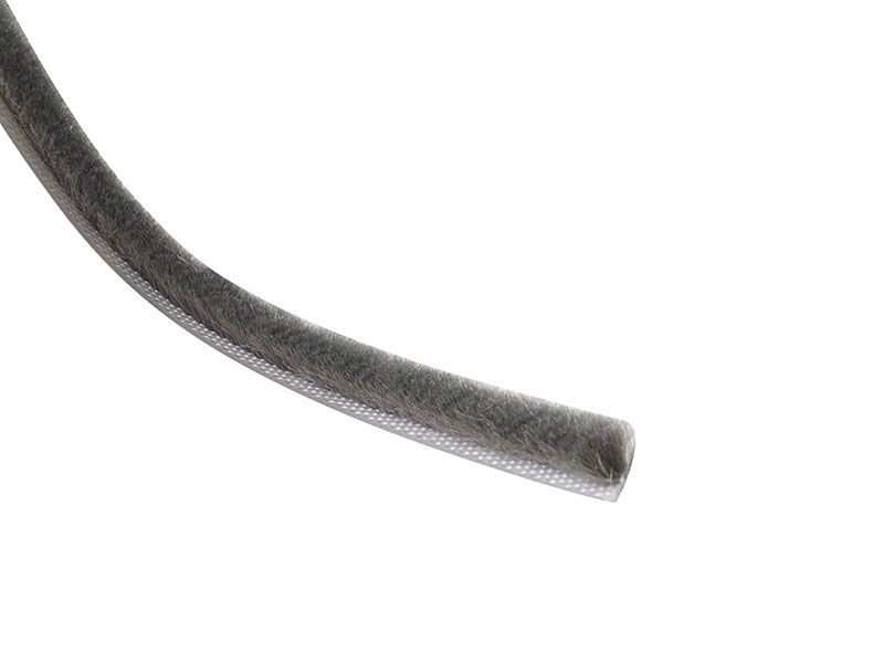 Уплотнитель щеточный самоклеящийся, FIRMAX, 7х6мм, серый. Рис. 1 Уплотнитель щеточный самоклеящийся, FIRMAX, 7х6мм, серый. Рис. 1