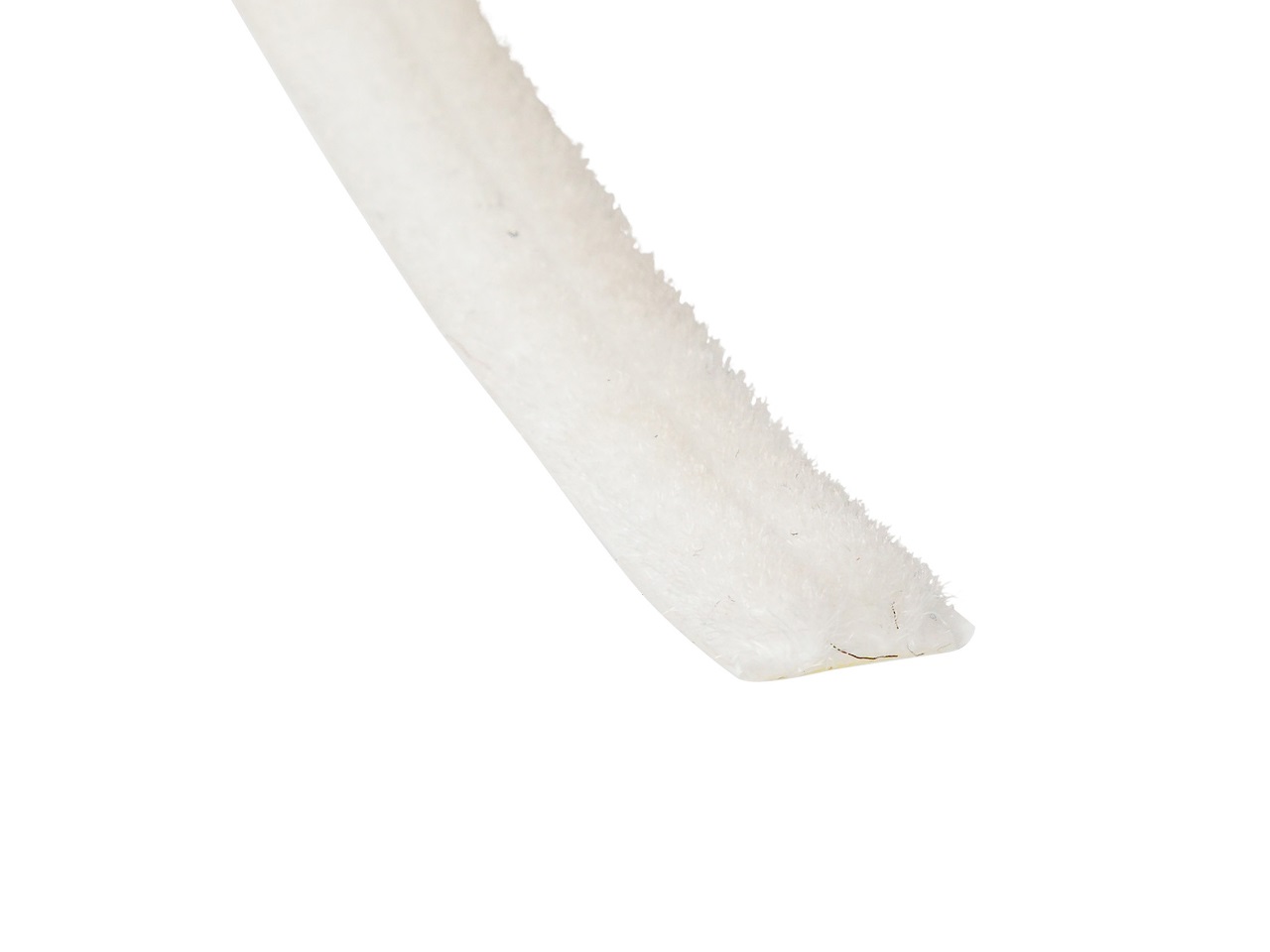 Уплотнитель щеточный самоклеящийся, 9.5х4мм, белый. Рис. 1